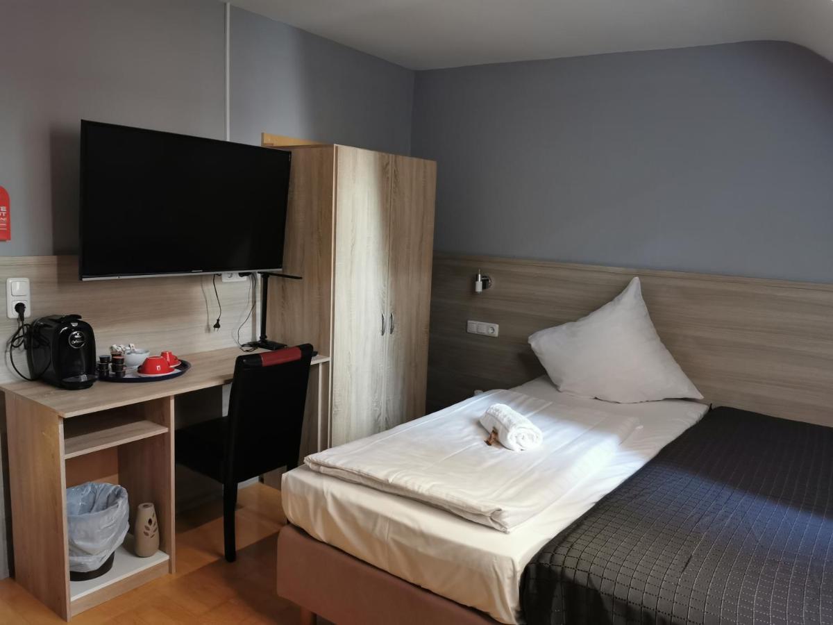 Hotel Brunnenhof Wilgartswiesen Экстерьер фото